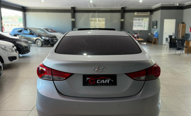 Hyundai Elantra GLS 1.8 16V Aut. 2012 Gasolina-7