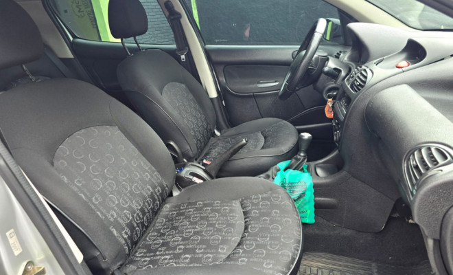 Peugeot 206 Presence 1.4/ 1.4 Flex 8V 5p 2008 Flex-5