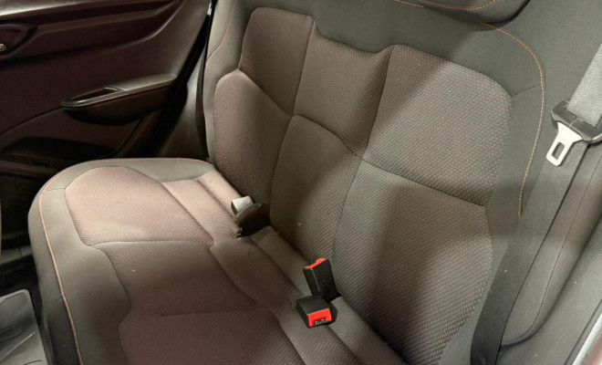 GM - Chevrolet ONIX HATCH LTZ 1.4 8V FlexPower 5p Mec. 2016 Flex-4