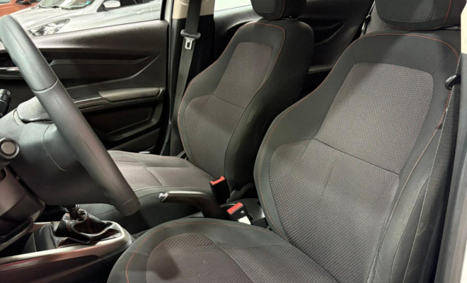 GM - Chevrolet ONIX HATCH LTZ 1.4 8V FlexPower 5p Mec. 2016 Flex-7