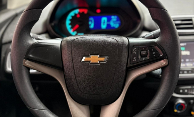 GM - Chevrolet ONIX HATCH LTZ 1.4 8V FlexPower 5p Mec. 2016 Flex-0