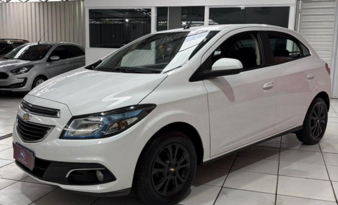 GM - Chevrolet ONIX HATCH LTZ 1.4 8V FlexPower 5p Mec. 2016 Flex-13