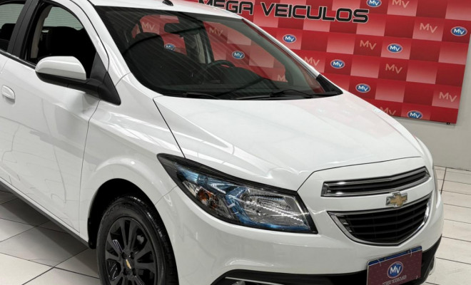 GM - Chevrolet ONIX HATCH LTZ 1.4 8V FlexPower 5p Mec. 2016 Flex-14