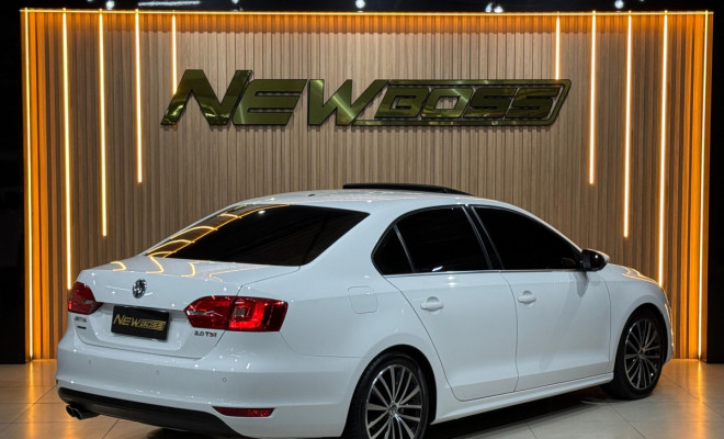 VW - VolksWagen JETTA Highline 2.0 TSI 16V 4p Tiptronic 2013 Flex-0