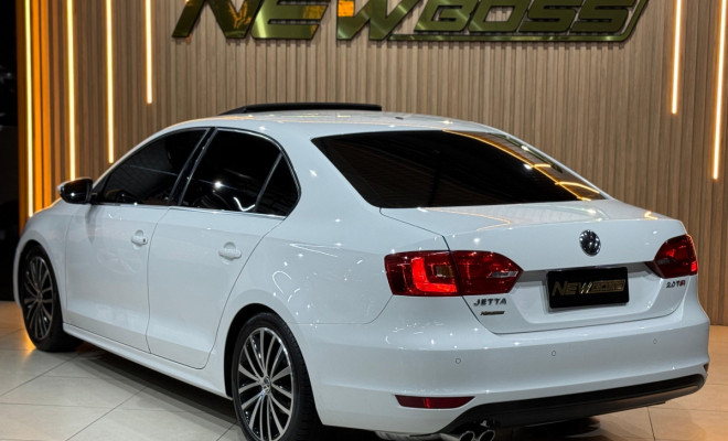 VW - VolksWagen JETTA Highline 2.0 TSI 16V 4p Tiptronic 2013 Flex-4