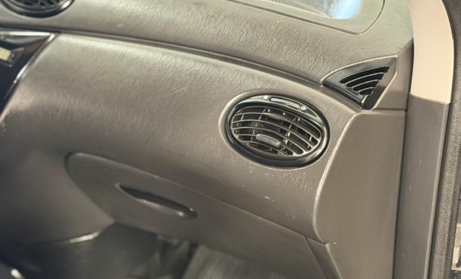 Ford Focus 1.6 S/SE/SE Plus Flex 8V/16V  5p 2009 Flex-14