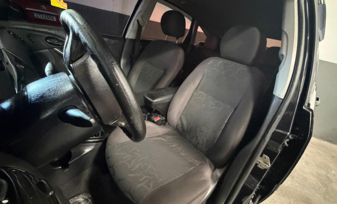 Ford Focus 1.6 S/SE/SE Plus Flex 8V/16V  5p 2009 Flex-5