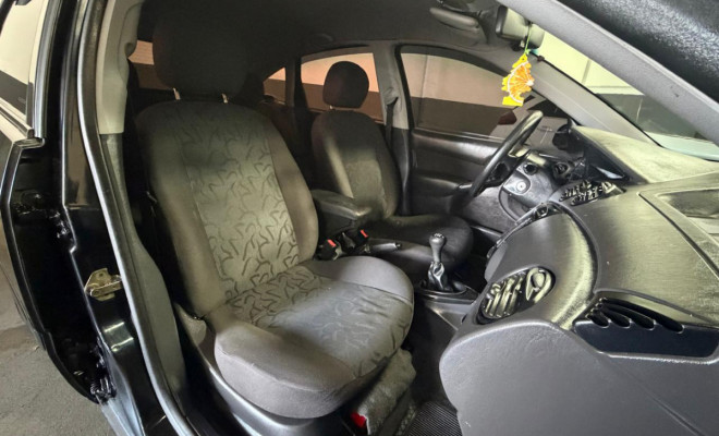 Ford Focus 1.6 S/SE/SE Plus Flex 8V/16V  5p 2009 Flex-2