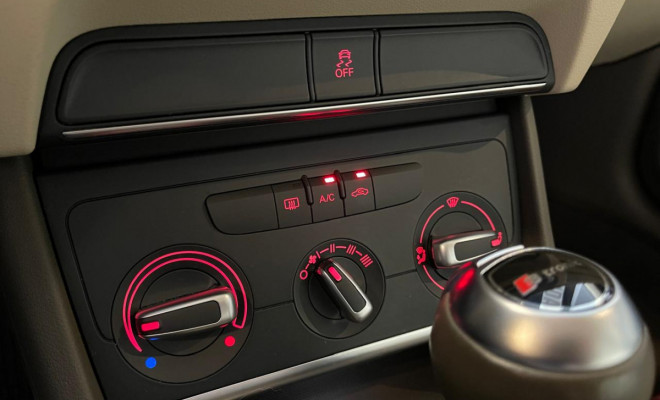 Audi Q3 Attraction 2.0 TFSI Gasolina Aut. 2015-10