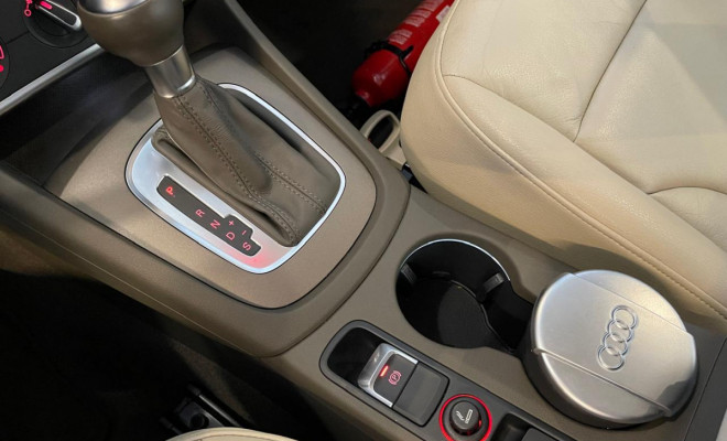 Audi Q3 Attraction 2.0 TFSI Gasolina Aut. 2015-11