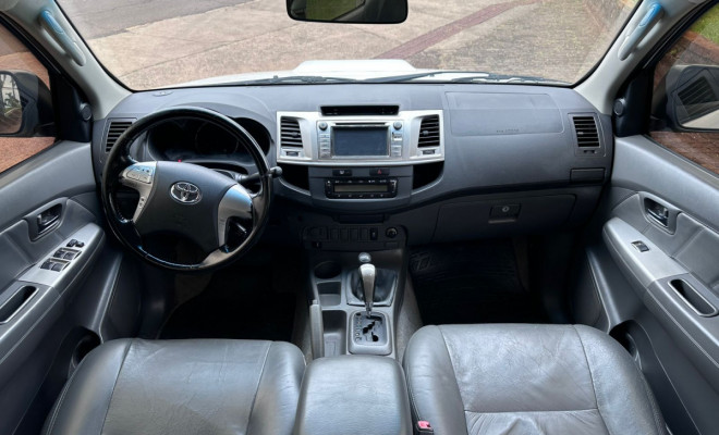 Toyota Hilux CD SRV D4-D 4x4 3.0 TDI Diesel Aut 2013 Diesel-6