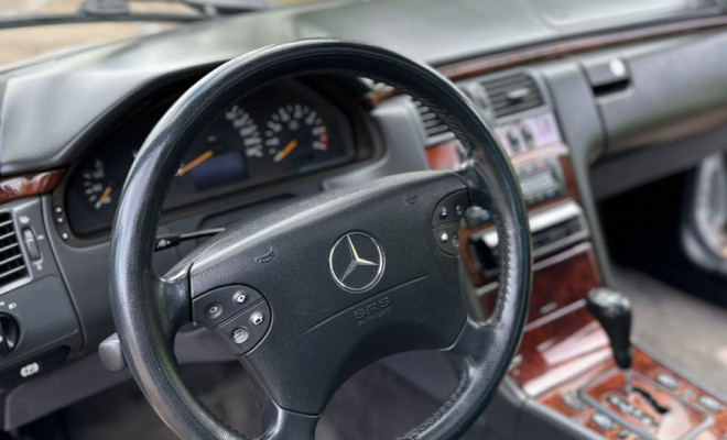 Mercedes-Benz E-320 3.2 Elegance 2000 Gasolina-8