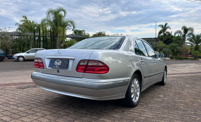 Mercedes-Benz E-320 3.2 Elegance 2000 Gasolina-5