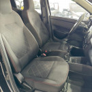 Renault KWID Zen 1.0 Flex 12V 5p Mec. 2020 Flex-11