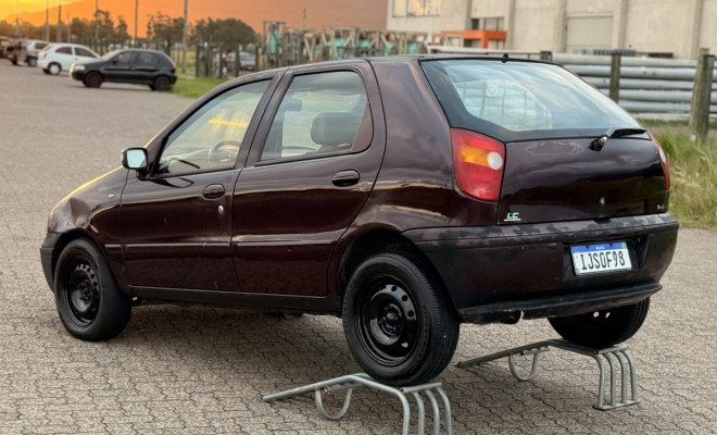 Fiat Palio Young 1.0 mpi 8v 4p 2001 Gasolina-5