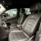 VW - VolksWagen TIGUAN Allspac R-Line 350 TSI 2.0 4x4 2020 Gasolina-2