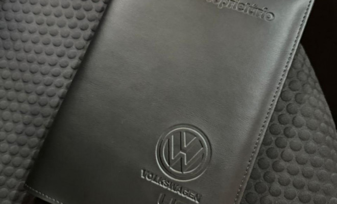 VW - VolksWagen up! cross 1.0 TSI Total Flex 12V 5p 2016 Flex-8