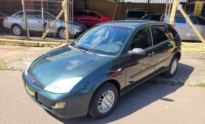Ford Focus 1.8 16V 5p 2003 Gasolina