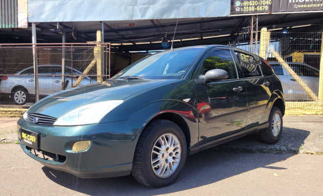 Ford Focus 1.8 16V 5p 2003 Gasolina-13