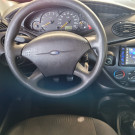 Ford Focus 1.8 16V 5p 2003 Gasolina-8