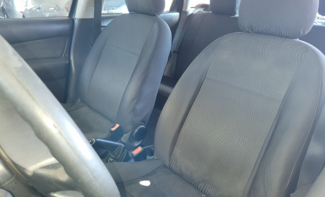 Ford Focus 1.8 16V 5p 2003 Gasolina-5