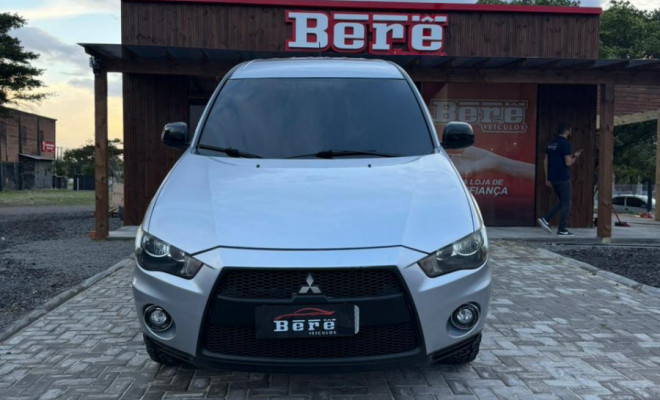 Mitsubishi OUTLANDER 2.4 16V 170cv Aut. 2011 Gasolina-0