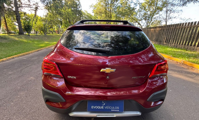 GM - Chevrolet ONIX HATCH ACTIV 1.4 8V Flex 5P Aut. 2017 Flex-8