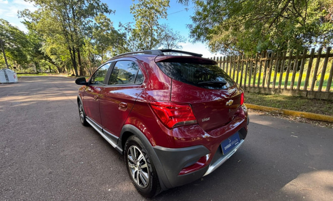 GM - Chevrolet ONIX HATCH ACTIV 1.4 8V Flex 5P Aut. 2017 Flex-6