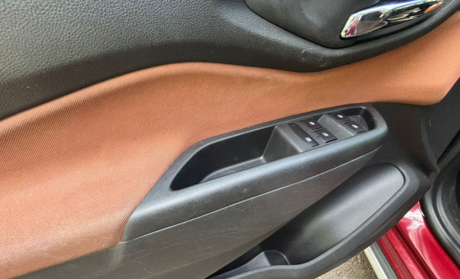 GM - Chevrolet ONIX HATCH ACTIV 1.4 8V Flex 5P Aut. 2017 Flex-4