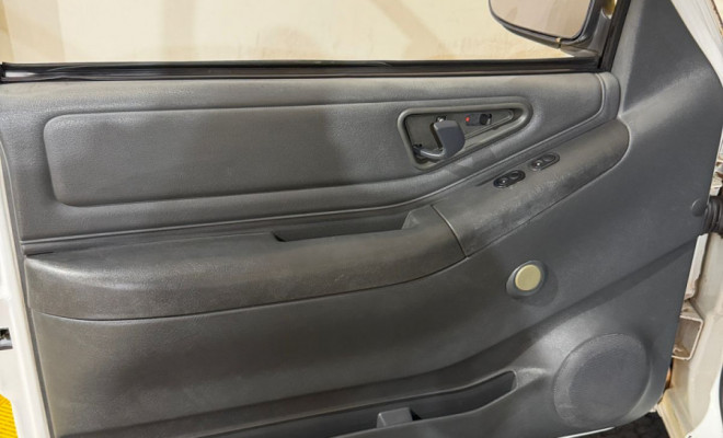 GM - Chevrolet S10 Pick-Up 2.4 MPFI 8v 128cv/ Rodeio 2002 Gasolina-6