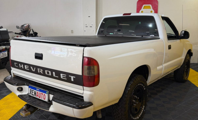 GM - Chevrolet S10 Pick-Up 2.4 MPFI 8v 128cv/ Rodeio 2002 Gasolina-3