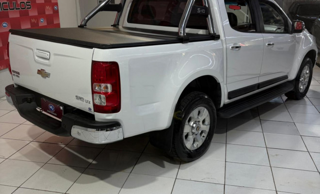 GM - Chevrolet S10 Pick-Up LTZ 2.5 Flex 4x2 CD 2015 Flex-4