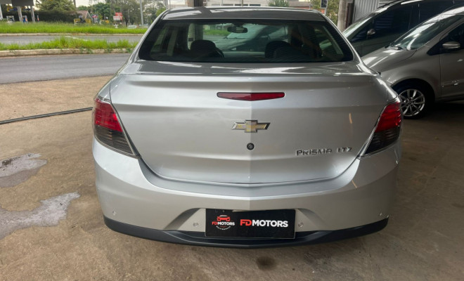 GM - Chevrolet PRISMA Sed. LTZ 1.4 8V FlexPower 4p Aut. 2015 Flex-4