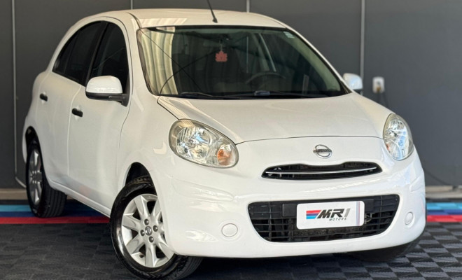Nissan MARCH SV 1.6 16V Flex Fuel 2013 Flex
