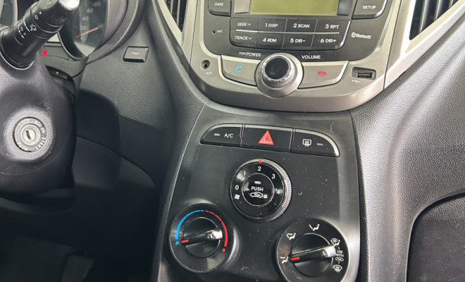 Hyundai HB20 C./C.Plus/C.Style 1.6 Flex 16V Mec. 2013 Flex-8