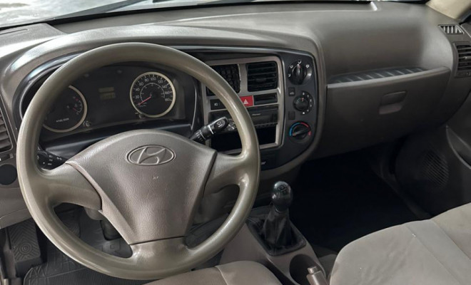 Hyundai HR 2.5 TCI Diesel 2012-1