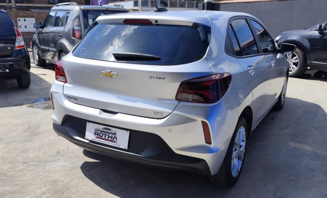 GM - Chevrolet ONIX HATCH LTZ 1.0 12V TB Flex 5p Mec. 2023 Flex-3