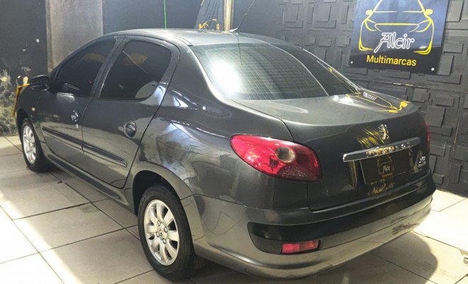 Peugeot 207 Sedan Passion XR 1.4 Flex 8V 4p 2010 Flex-3