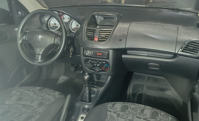 Peugeot 207 Sedan Passion XR 1.4 Flex 8V 4p 2010 Flex-6