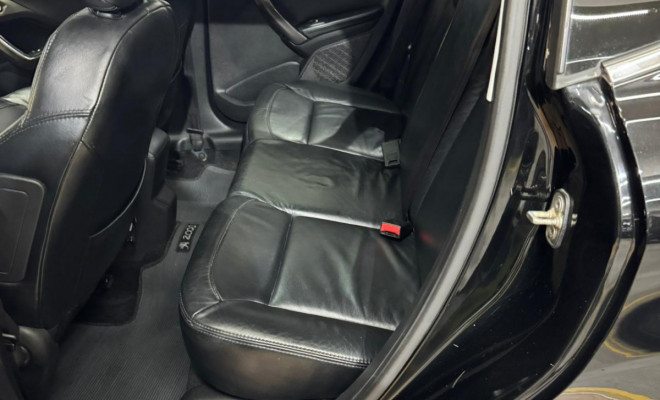 Peugeot 2008 Griffe 1.6 Flex 16V 5p Mec. 2016 Flex-11