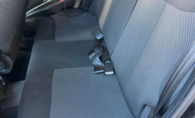 Citroën C3 GLX 1.4/ GLX Sonora 1.4 Flex 8V 5p 2011 Flex-7