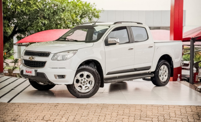 GM - Chevrolet S10 Pick-Up LTZ 2.4 F.Power 4x2 CD 2014 Diesel