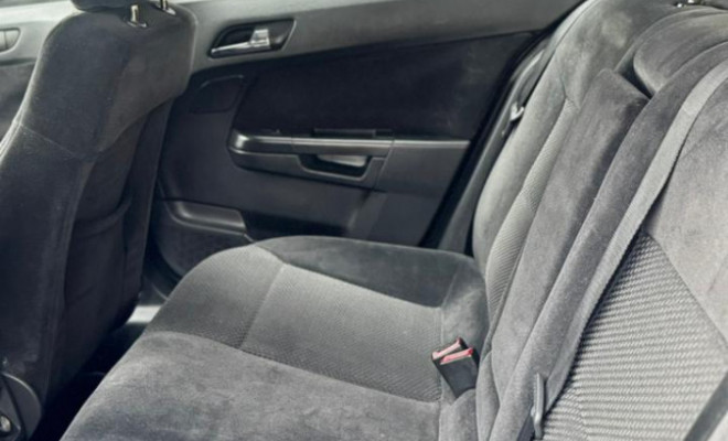 GM - Chevrolet Vectra GT 2.0 MPFI 8V FlexPower Mec. 2010 Flex-7