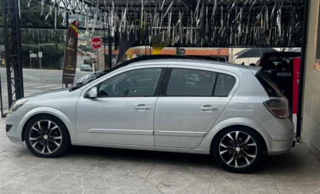 GM - Chevrolet Vectra GT 2.0 MPFI 8V FlexPower Mec. 2010 Flex-2