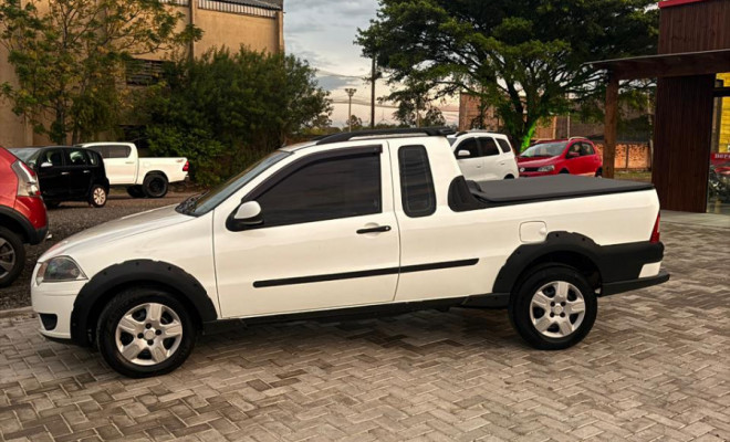 Fiat Strada Trekking 1.6 16V Flex CE 2013 Flex-0