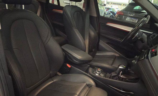 BMW X1 SDRIVE 20i 2.0/2.0 TB Acti.Flex Aut. 2022 Flex-10