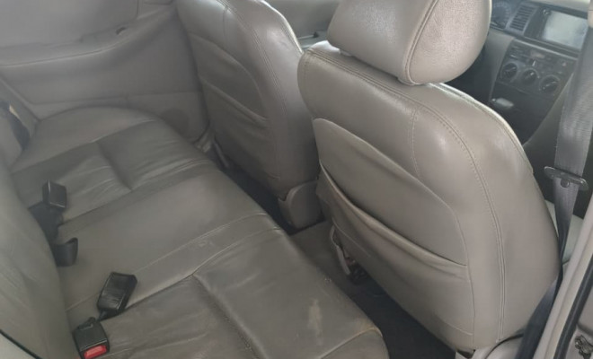 Toyota Corolla XEi 1.8/1.8 Flex 16V Aut. 2005 Gasolina-8