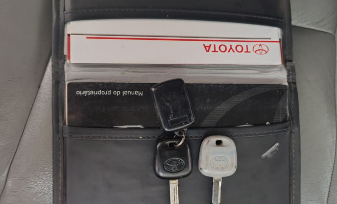 Toyota Corolla XEi 1.8/1.8 Flex 16V Aut. 2005 Gasolina-14