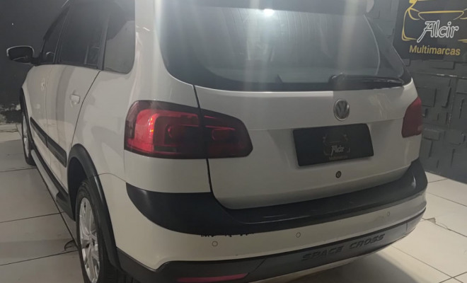 VW - VolksWagen SpaceCross I MOTION 1.6 Mi Total Flex 8V 2013 Flex-4
