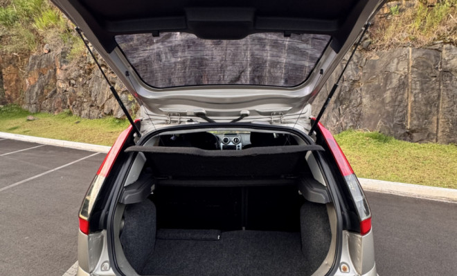 Ford Fiesta 1.6 16V Flex Mec. 5p 2013 Flex-2